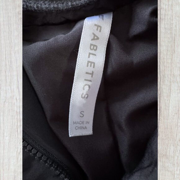Fabletics Black Fleece Longline Snap Jacket Coat Womens Small Cozy Athleisure S - Picture 3 of 3